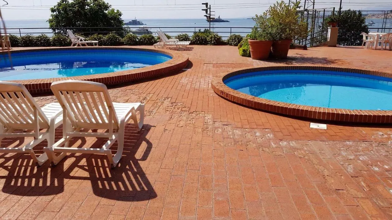 بيت للعطل فيلا Capo Taormina House